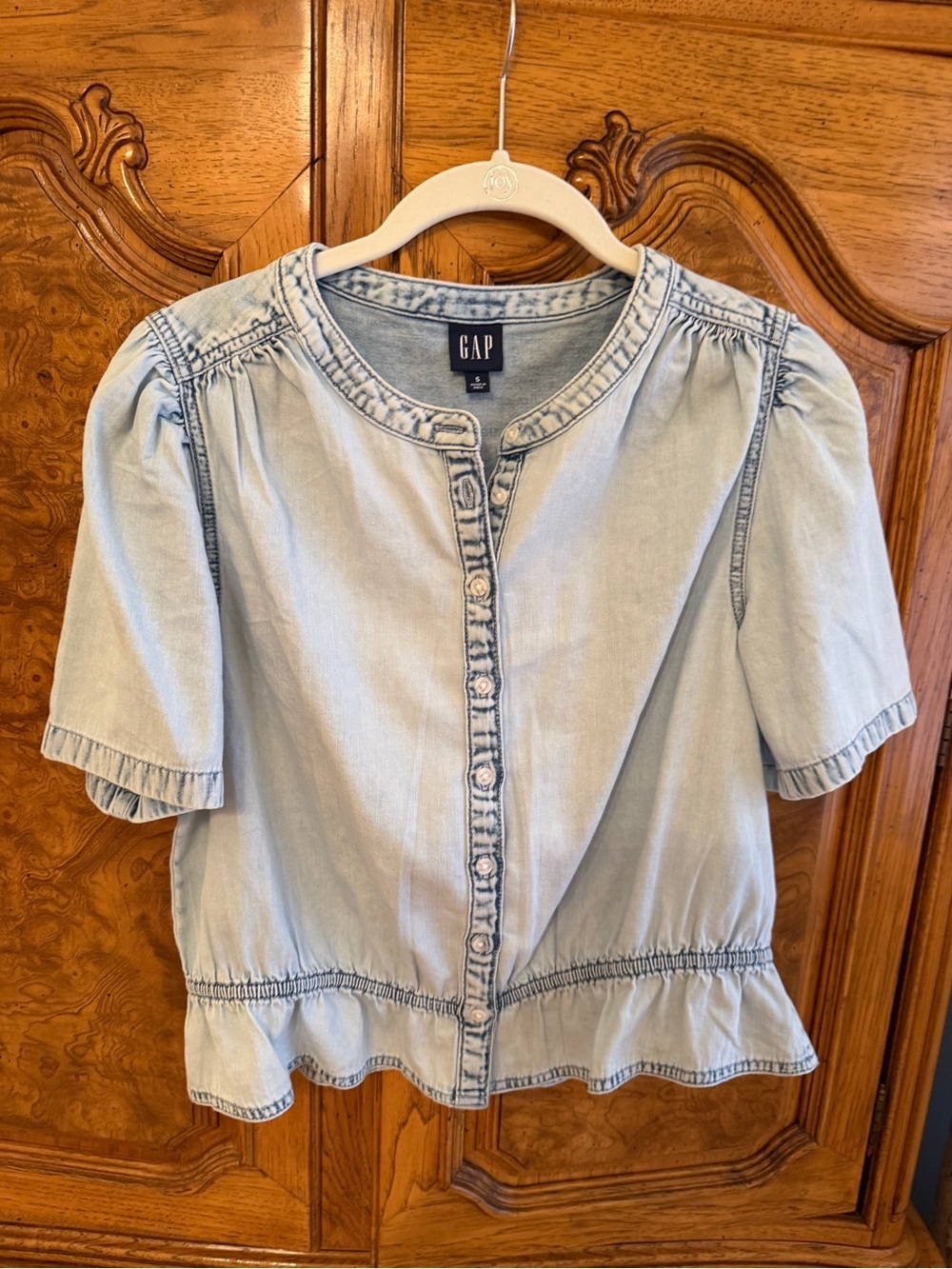 GAP Women's Light Acid Wash Denim Top - Light Blue